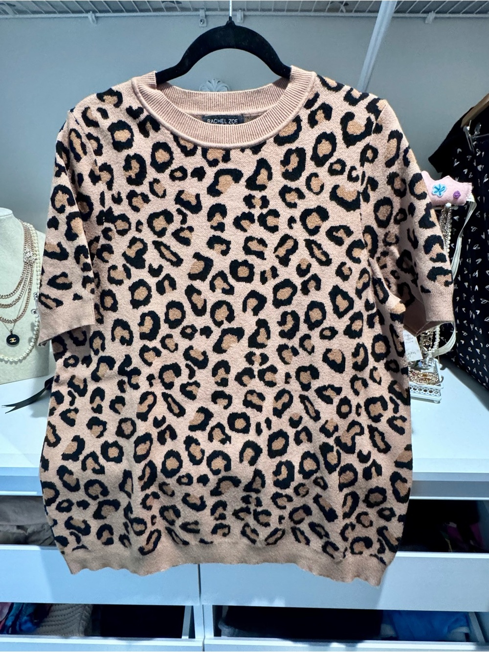Rachel Zoe Leopard Print Short Sleeve Crew Neck Sweater - Blush & Black